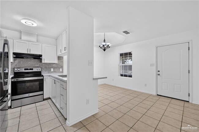 Building Photo - 3302 N Cognac Dr