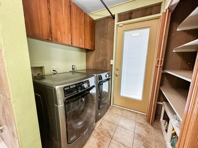 Building Photo - Mililani - 4bdrm/2bath, Large Lot with Pool