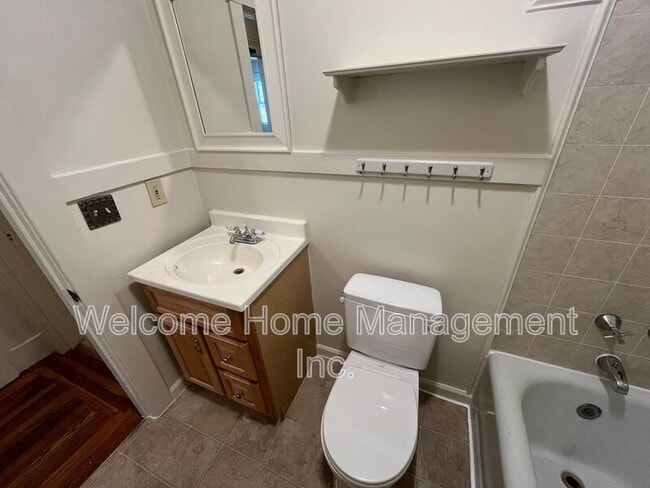 Building Photo - 1940 California St