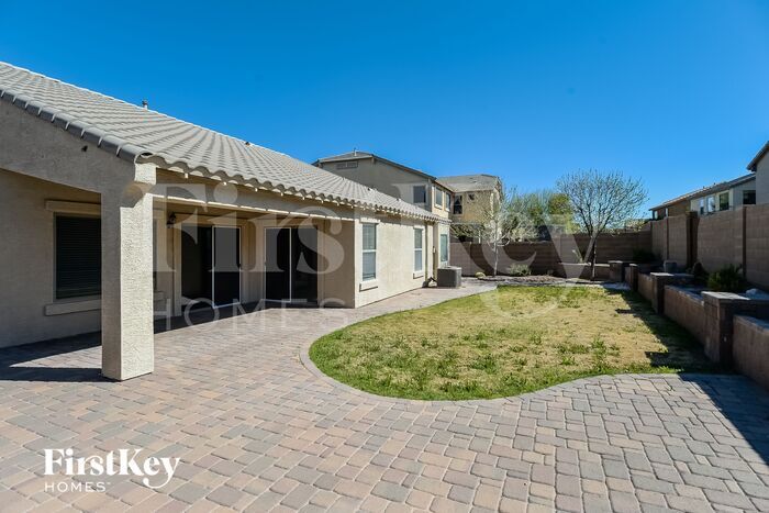 Building Photo - 1263 W Busa Dr