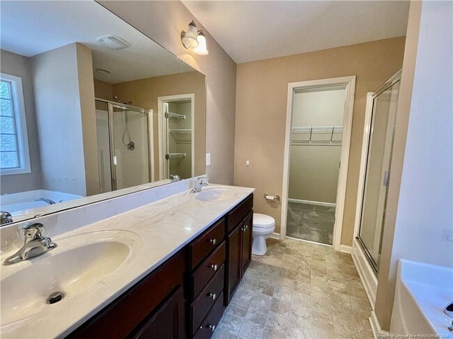 Building Photo - 144 Bicentennial Way