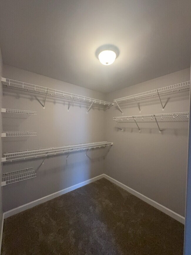 Building Photo - 1115 Westmoreland Dr