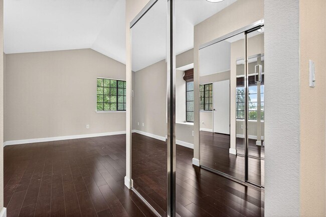 Building Photo - 1202 Devonwood