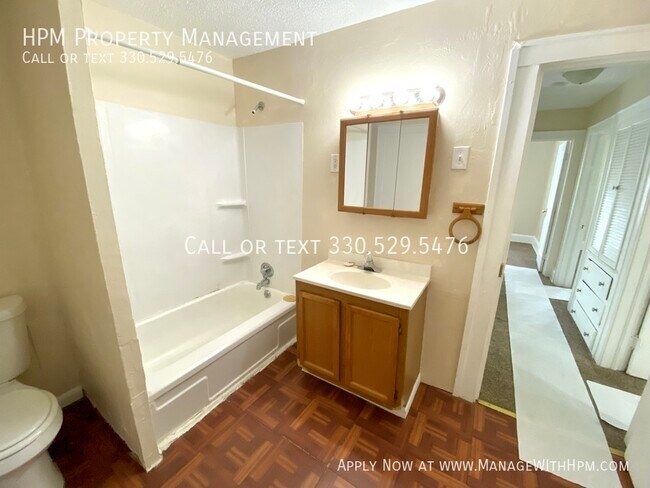 Building Photo - 2302 10th St NW