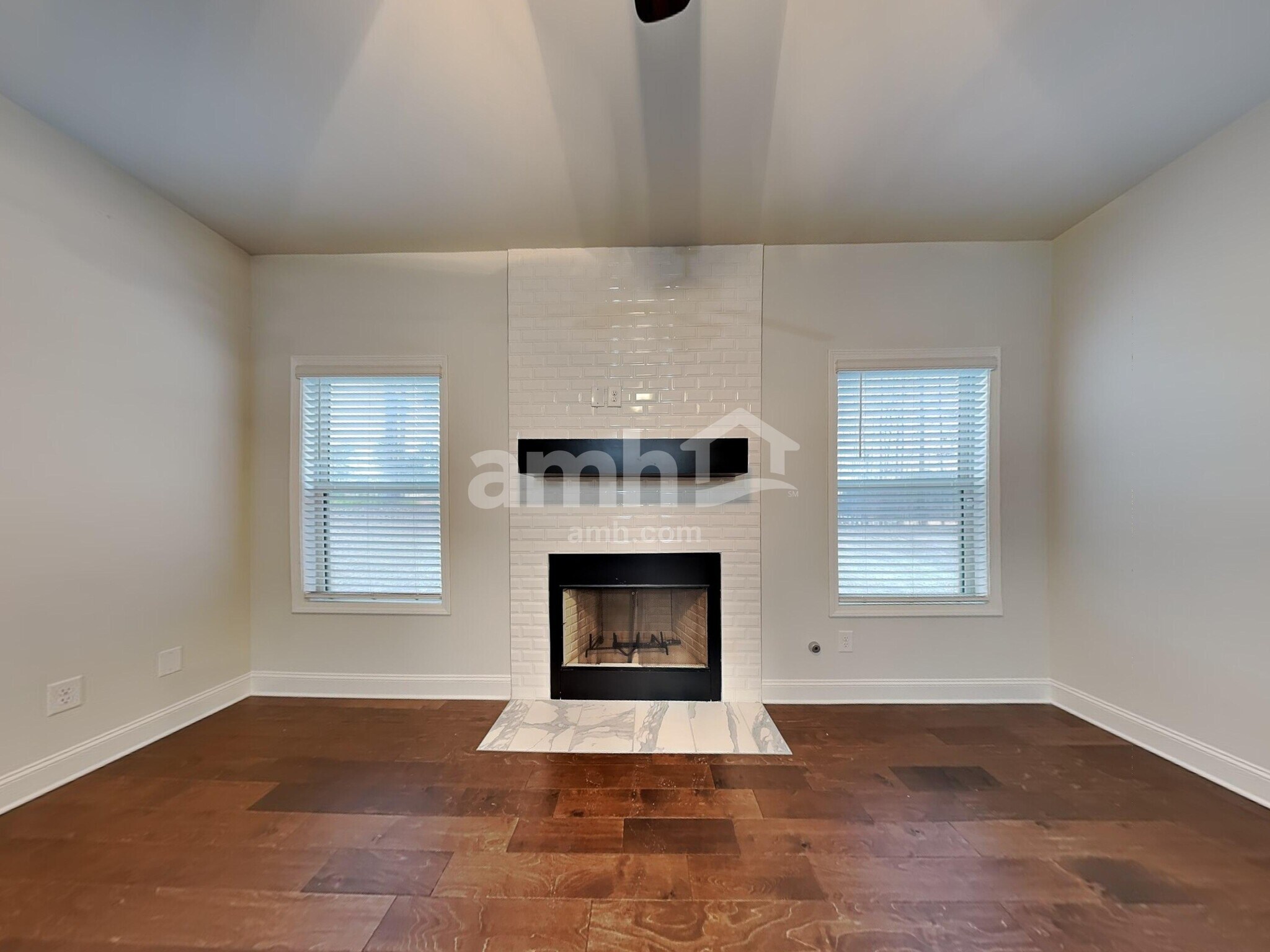 Building Photo - 1279 Victoria Walk Ln