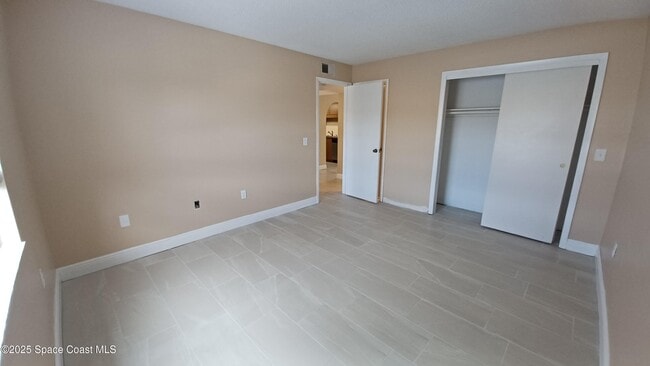 Building Photo - 196 San Juan Cir