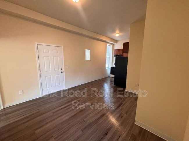 Building Photo - 4200 Colerain Ave