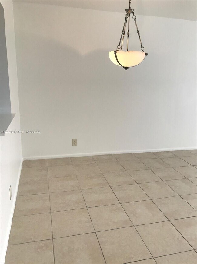 Building Photo - 8610 N Sherman Cir