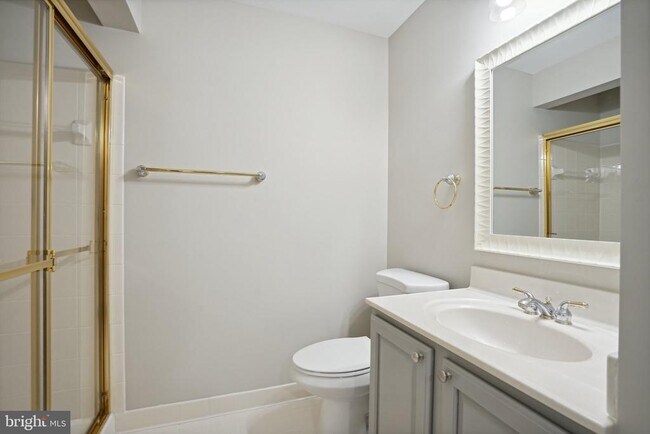 Building Photo - 13740 Piedmont Vista Dr