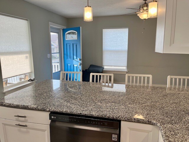 Building Photo - 1333 W 67th St