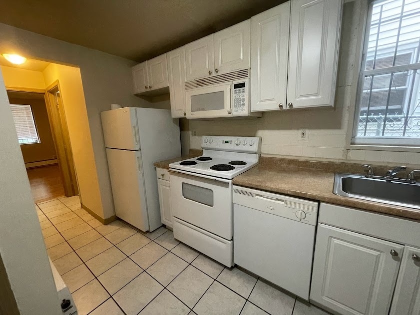 Apt 1 - Kitchen - 3103 Haverford Ave