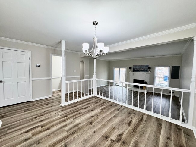 Building Photo - READY NOW!! Completely Updated 3-Bedroom Townhome in Kempsville Lake! Fenced Backyard - Pet Frien...