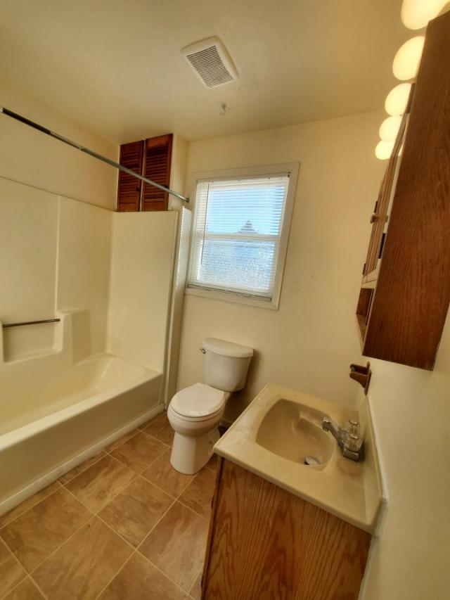 Building Photo - 2 bedroom in Billings MT 59101