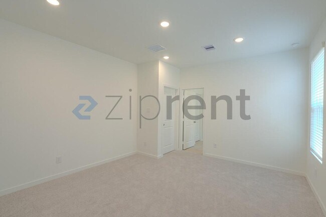 Building Photo - 21514 Barnridge Ct