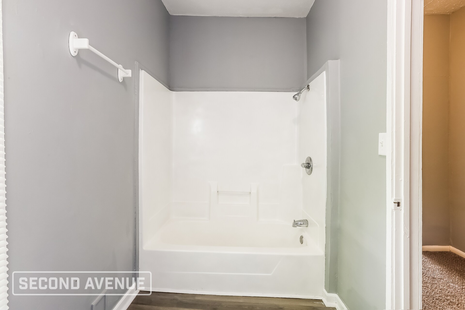 Building Photo - 424 W 41st St