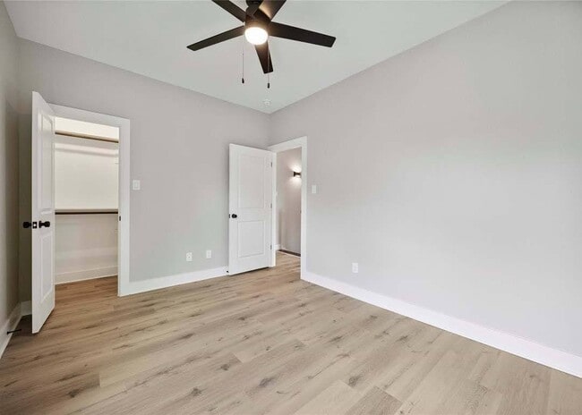 Building Photo - 217 Pheasant St