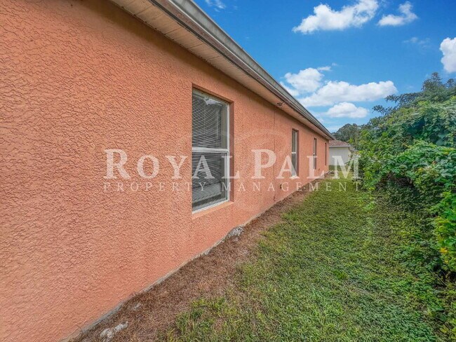 Building Photo - $350 Off First Month’s Rent if You Apply by Feb 28th - Make Yourself at Home — Charming 3-Bed, 2-...