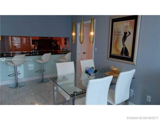Building Photo - 6801 Collins Ave