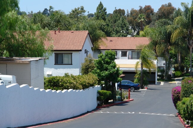 Building Photo - Plymouth Heights Apartments