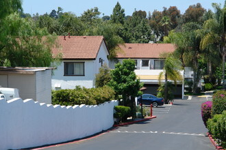 Building Photo - Plymouth Heights Apartments