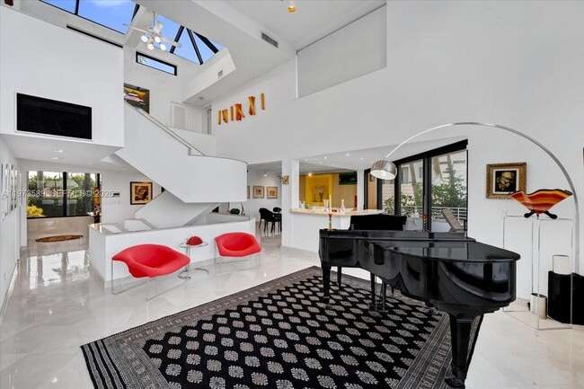 Building Photo - 279 N Hibiscus Dr