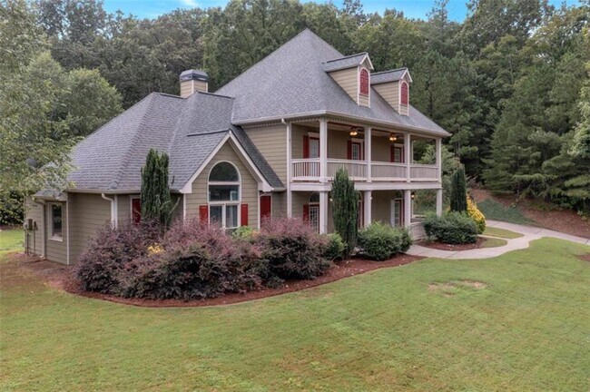 Primary Photo - 100 Hardwood Ln