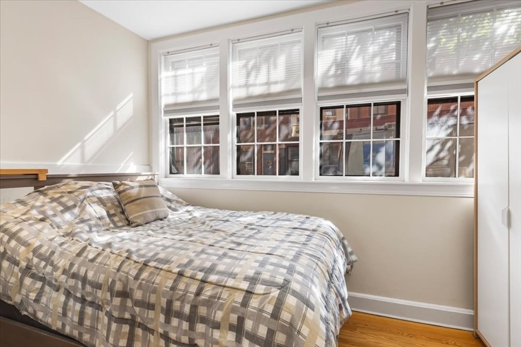 Building Photo - 80 West Cedar St