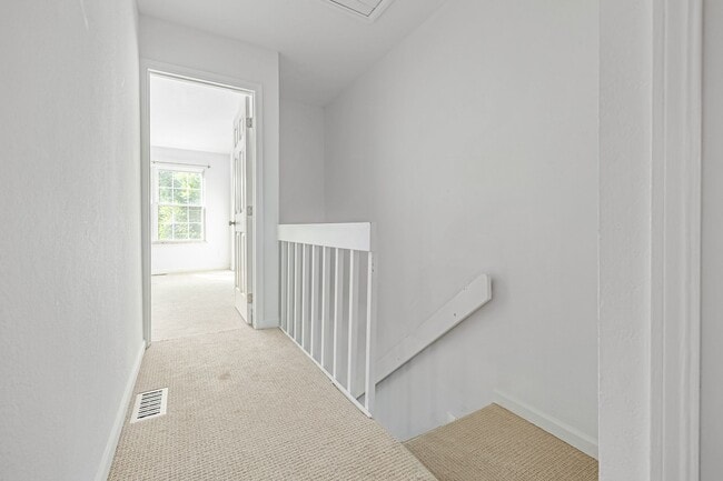 Building Photo - 8066 S Columbine Ct