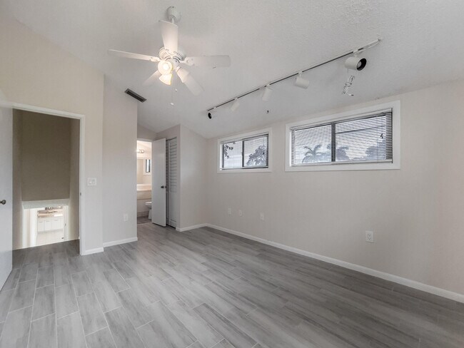 Building Photo - 9730 Boca Gardens Pkwy