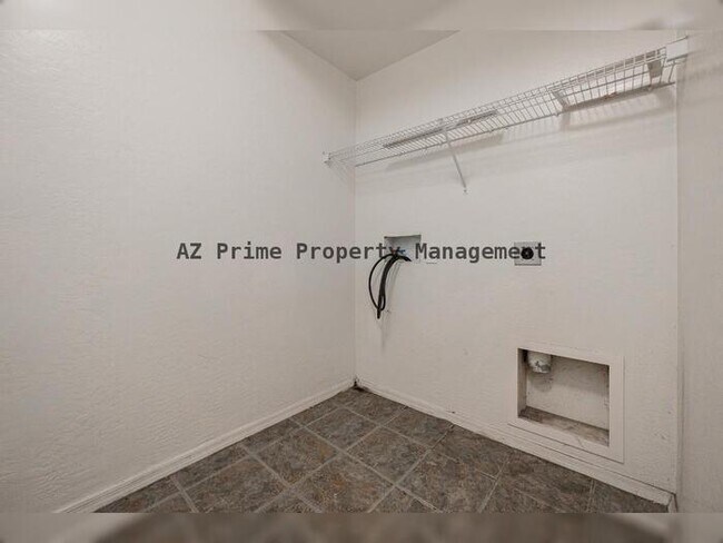 Building Photo - 2032 N 78th Glen