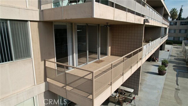 Building Photo - 6979 Palm Ct