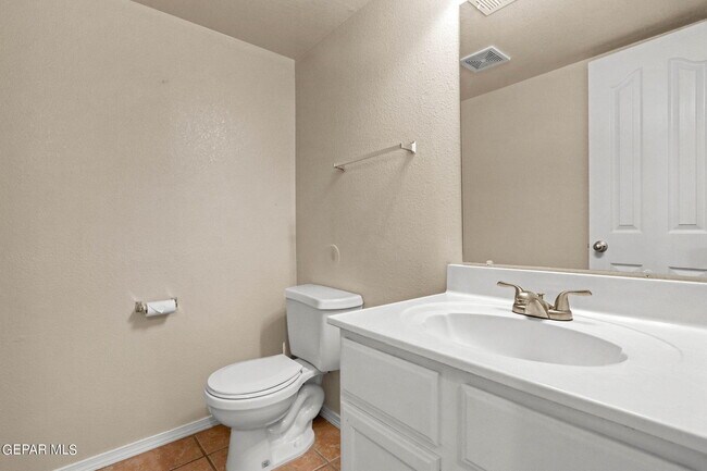 Building Photo - 10822 Elise St