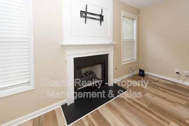 Building Photo - 112 Tanglewood Cir