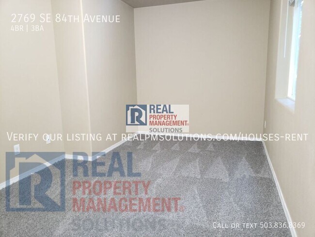 Building Photo - 2769 SE 84th Ave
