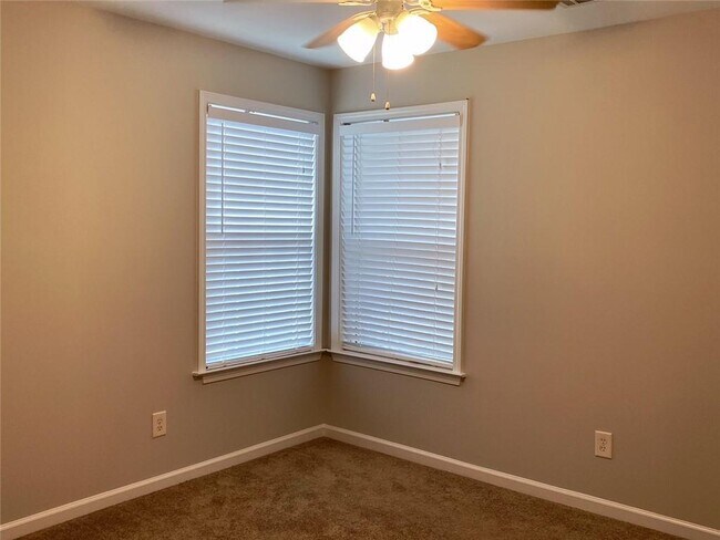 Building Photo - 2684 Rocky Knoll Ct