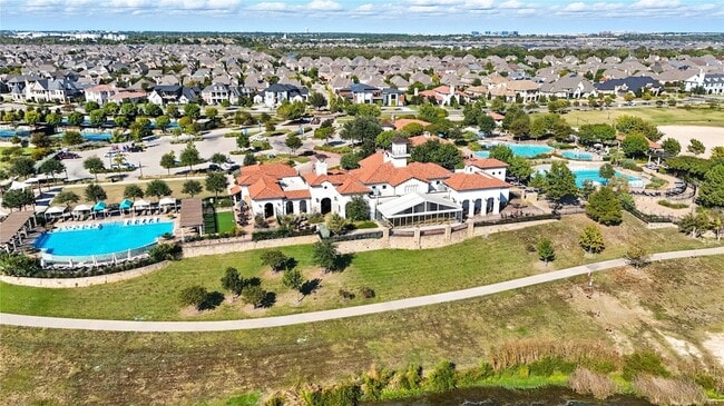 Building Photo - 4301 Meadow Hawk Dr