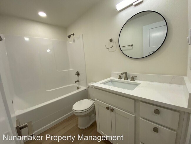 Building Photo - 3 br, 2 bath House - 822 Forest Ln