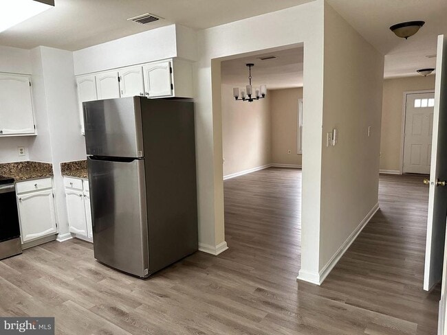 Building Photo - 5235 Walney Rd