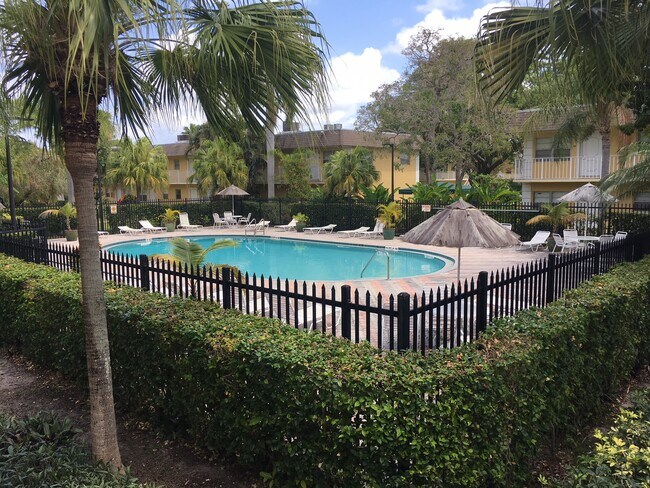 Building Photo - 5192 NE 6th Ave