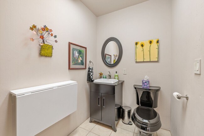 Building Photo - Furnished, 1-Year Long-Term Rental