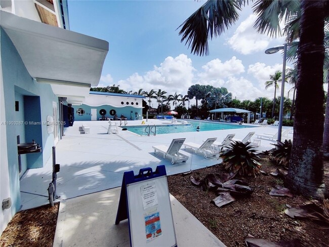 Building Photo - 805 NW 3rd Terrace