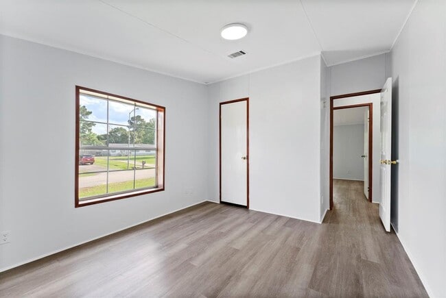 Building Photo - 31206 W Timberloch Trail
