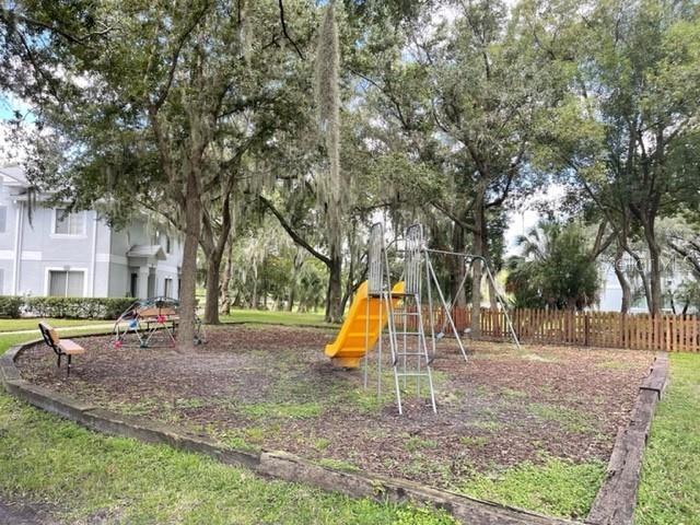 Building Photo - 7304 E Bank Dr