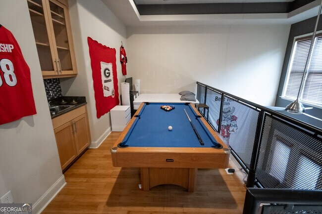 Building Photo - 118 Ruth Dr