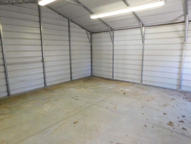 Building Photo - Spacious 3 Bedroom 2 bath Home in El Dorad...