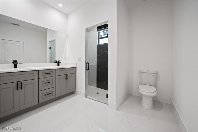 Building Photo - 2458 NW 9th Terrace