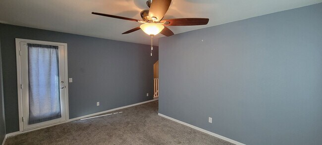 Building Photo - 4 bedroom plus roof top deck 1 bedroom dow...