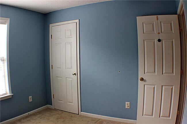 Building Photo - 437 Darter Dr NW