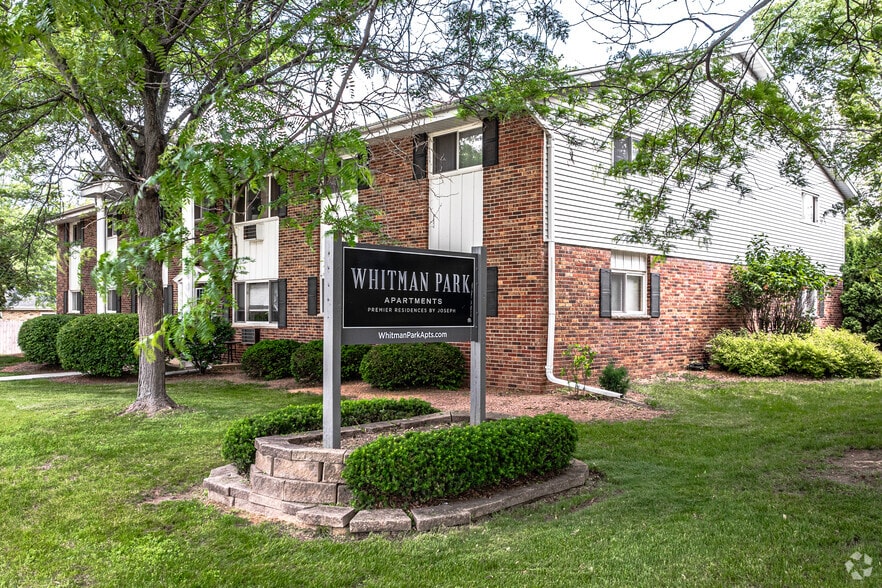 Primary Photo - Whitman Park Apartments