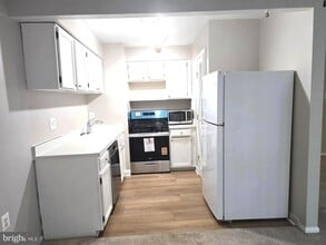 Building Photo - 4360 Ivymount Ct